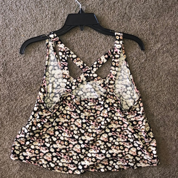 Criss Cross back floral tank top - Picture 2 of 5